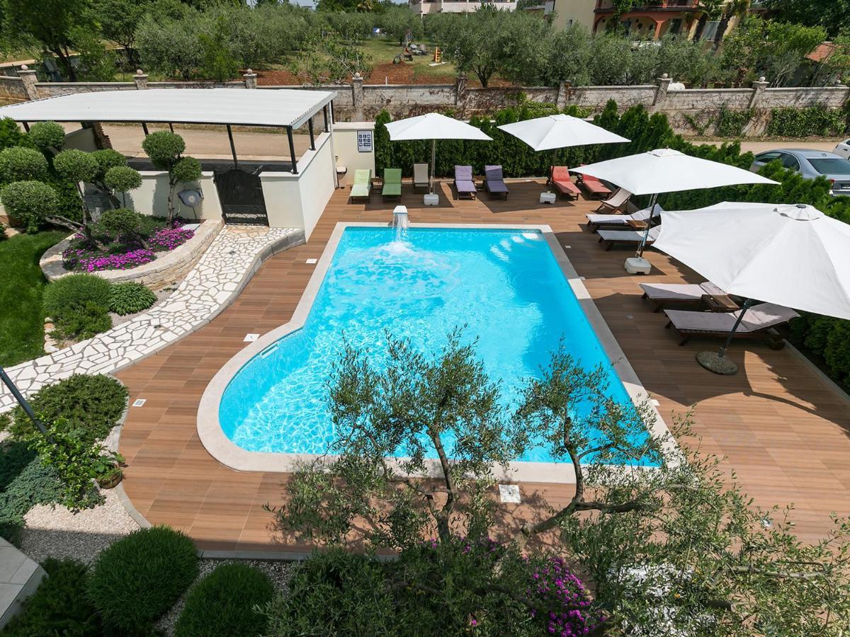 פורץ Villa Birikina With Pool מראה חיצוני תמונה